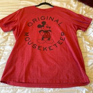 3/$15 🔴 Men’s Disney Store Mickey Mouse Original Mouseketeer shirt Size Large